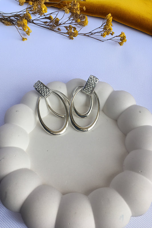 PERLİSS Zirkon Taşlı Oval Sarmal Küpe, Gümüş Kaplama Oval Küpe