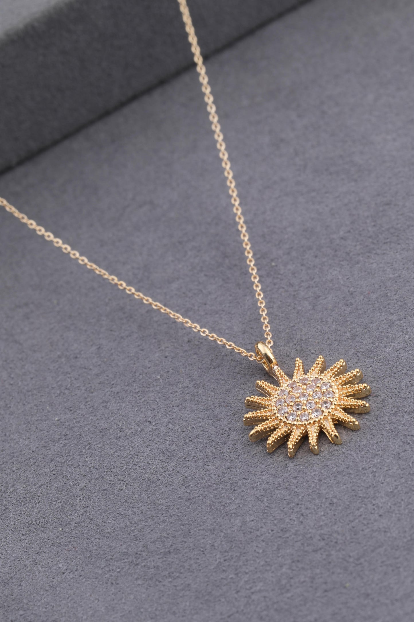 VIP Güneş Kolye Gold