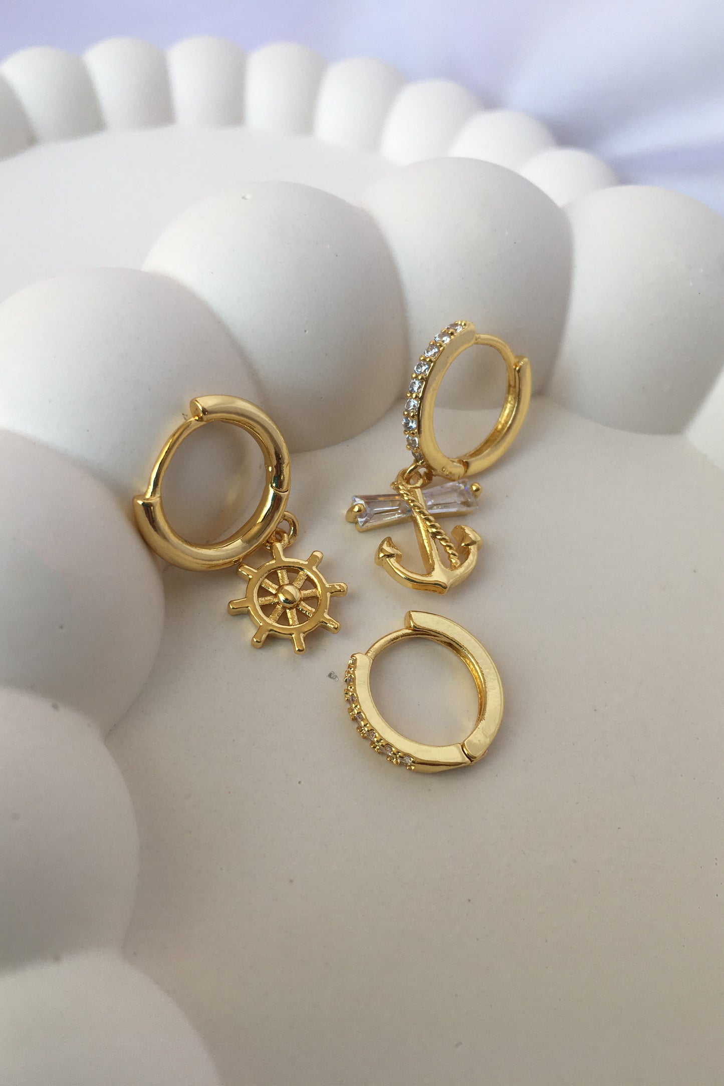 Çelik Gold 3’lü Küpe Seti Çapa Detaylı Küpe Dümen Küpe Zirkon Taşlı Küpe