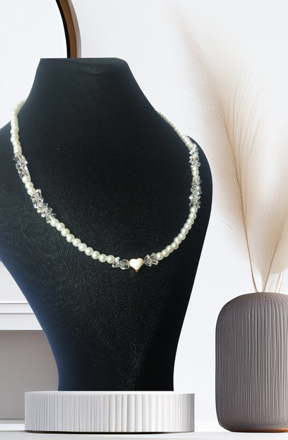 PERLİSS Gümüş Kristal Taşlı Kolye, İnci Kolye, Beyaz Kalp Uçlu Kolye