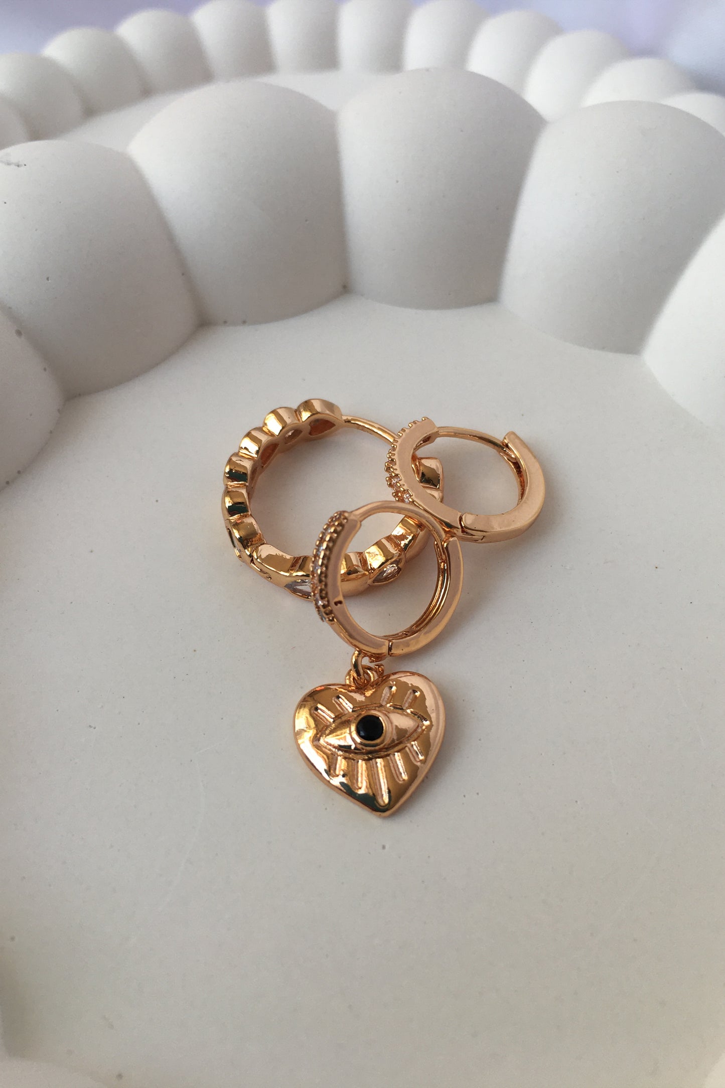 Çelik Gold 3’lü Küpe Seti Kirpikli Göz Detaylı Küpe Kalp Küpe Zirkon Taşlı Küpe