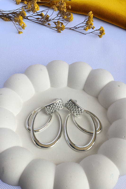 PERLİSS Zirkon Taşlı Oval Sarmal Küpe, Gümüş Kaplama Oval Küpe